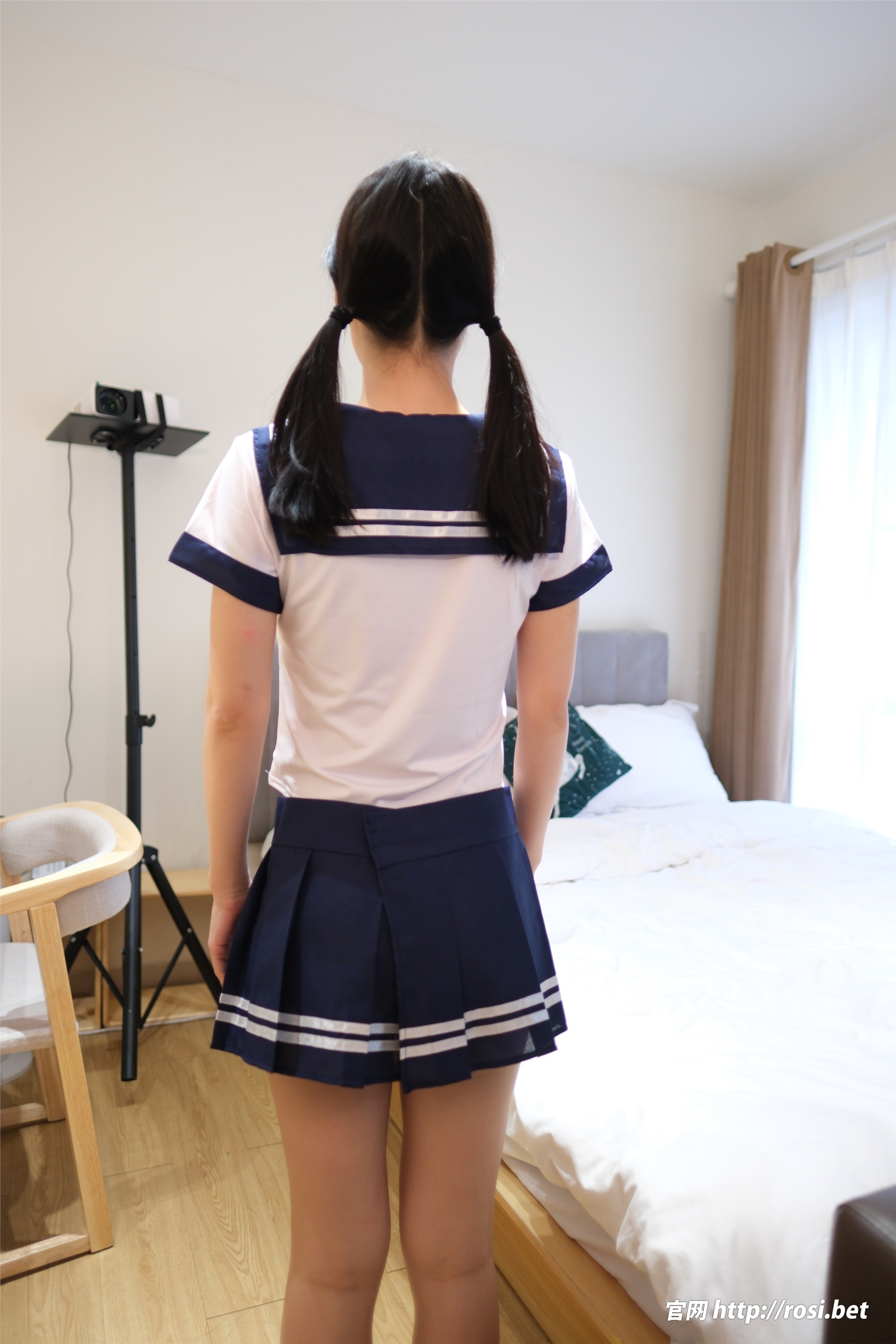 ROSI写真 2024.10.20 NO.4703